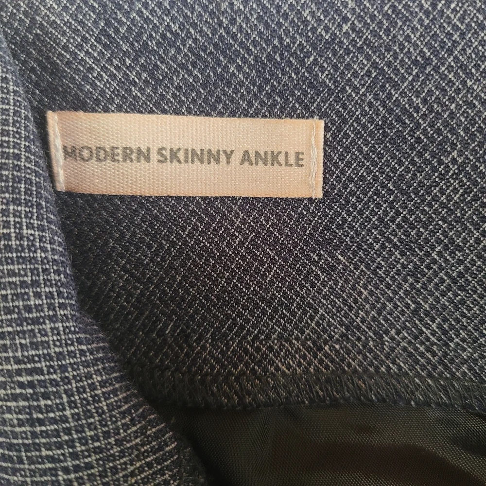 LOFT Gray Modern Skinny Ankle Pants Size 2